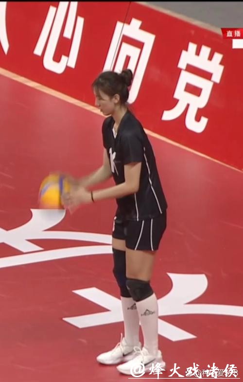 女排超级联赛:北京女排3:2险胜辽宁女排 女排超级联赛:北京女排3:2险胜辽宁女排